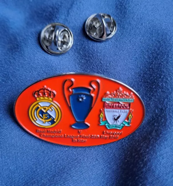 REAL MADRID v LIVERPOOL CHAMPIONS LEAGUE FINAL 2018 KIEV PIN BADGE RED