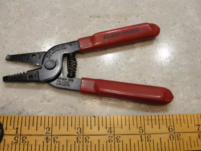 Klein Tools 11046 Wire Stripper/Cutter 16-26 Awg stranded, preowned, Very good