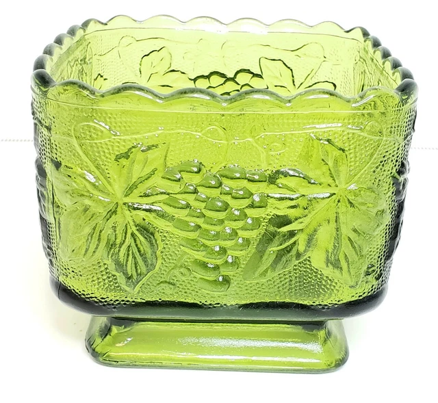 Vintage Anchor Hocking MCM Olive Glass Grape Pattern Compote Candy Dish 4x4x4"