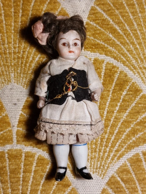 Ancienne Poupée Mignonnette En Biscuit Peint - XIXe Siècle - Allemagne - Articulée