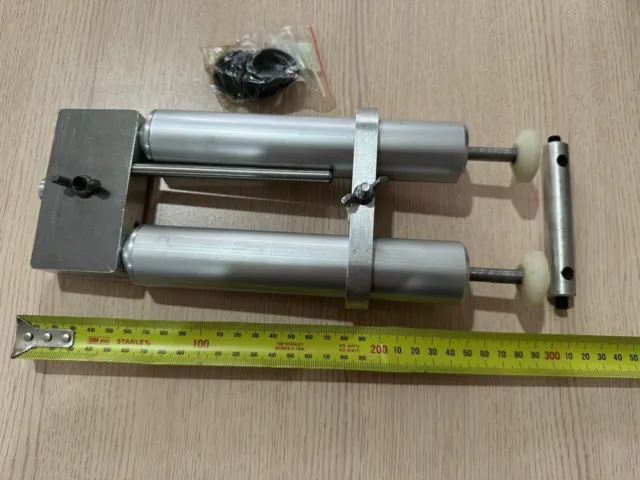 MEDIUM DUAL COLOUR Hand Kit Aluminium Injector for Plastisol Soft Bait  Lures $160.00 - PicClick AU