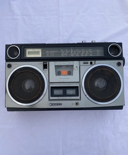 VINTAGE SANYO M 9990 Boombox AM FM Radio Cassette Player Read 