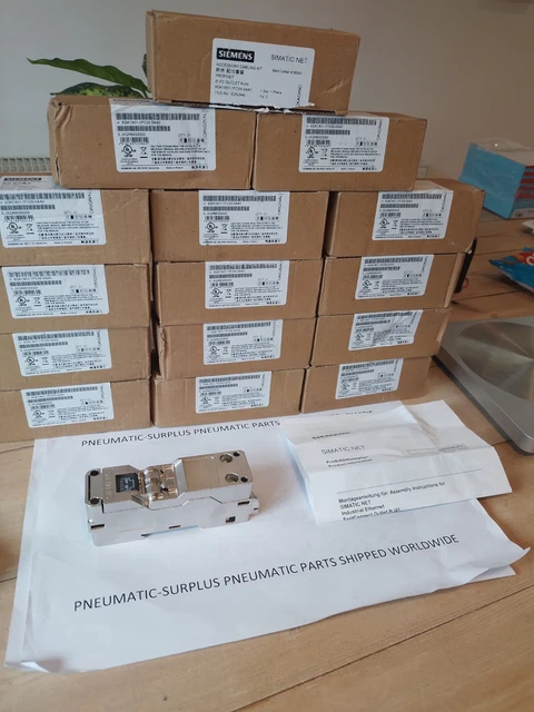 New In Box SIEMENS 6GK1 901-1FC00-0AA0 Accessory Cabling Kit New In Box SIEMENS 6GK1 901-1FC00-0AA0 Accessory Cabling Kit
