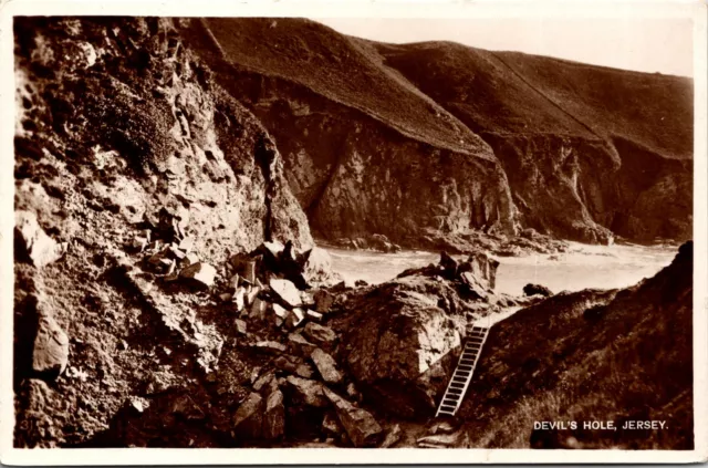 VINTAGE POSTCARD THE STEPS DEVIL'S HOLE JERSEY CHANNEL ISLAND REAL PHOTO c. 1920