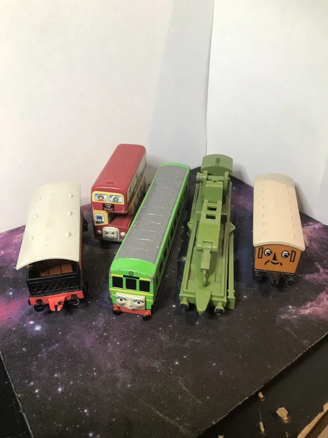 5 X ERTL Thomas Tank Engine & Friends Trains Carrage Crane Bundle £11. ...