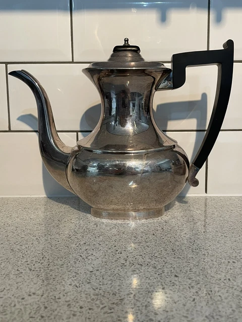 VINERS OF SHEFFIELD Alpha Plate Coffee Pot With Cutler s Company viners-of-sheffield-alpha-plate-coffee-pot-with-cutler-s-company