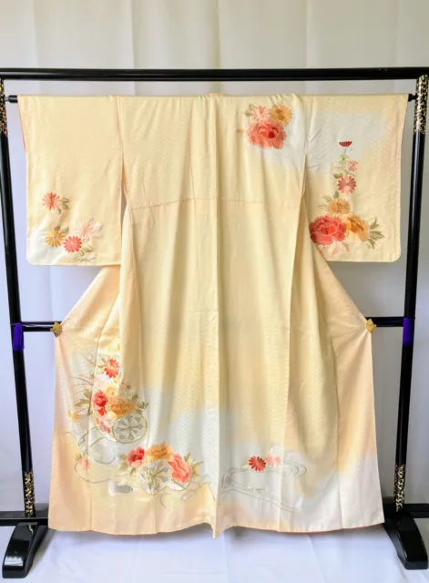 Vintage Japanese kimono - Beautiful Kimono robe with beautiful embroidery