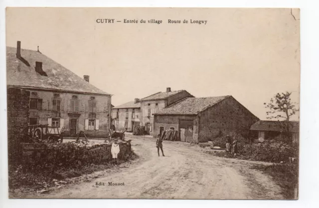 CUTRY Meurthe et moselle CPA 54 entrée du village route de Longwy