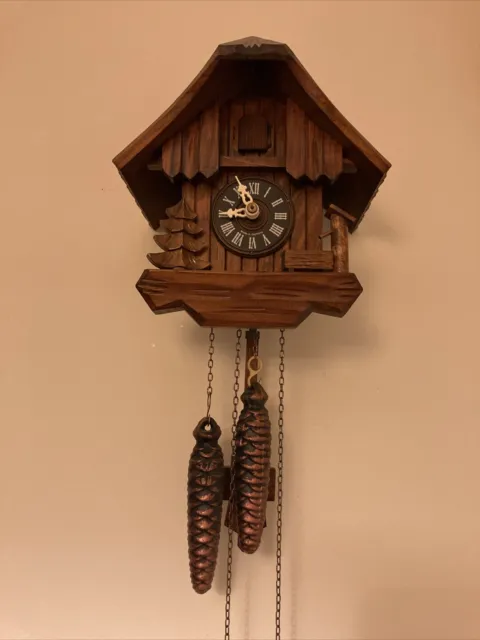 Cuckoo Clock Black Forest Swiss house Mechanical Movement