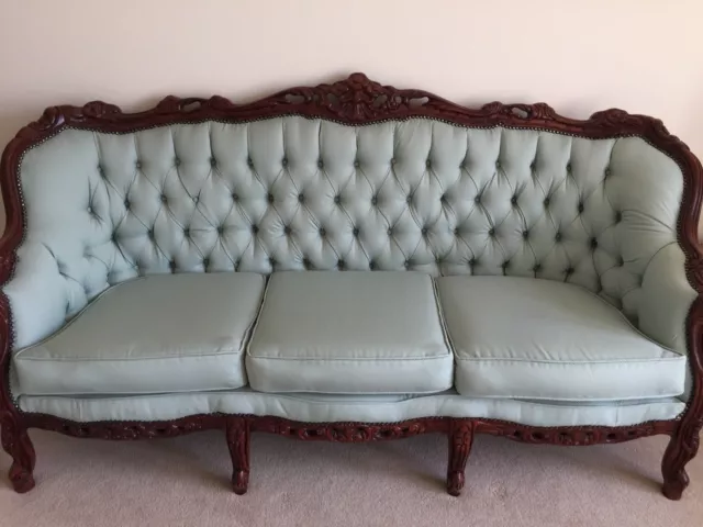 Traditional Vintage Sofa Wood Frame Three Piece Suite- Sofa + 2 Chairs Stunning