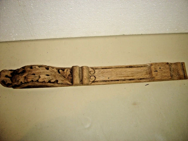 Oak Pediment ~ Salvage ~ Serpentine with Incised Carving Oak Leaf. 23" long #353