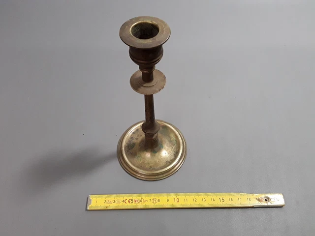 ANCIEN BOUGEOIR A main en laiton époque XIXe chandelier n°1 EUR 16,00