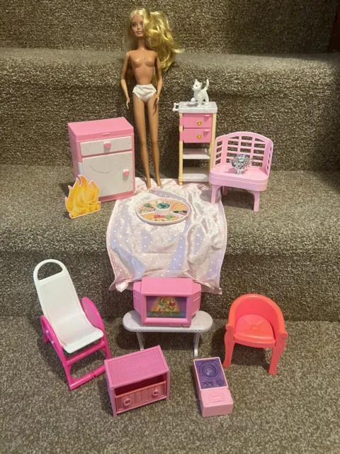 Barbie/Sindy Furniture Doll Etc  Vintage