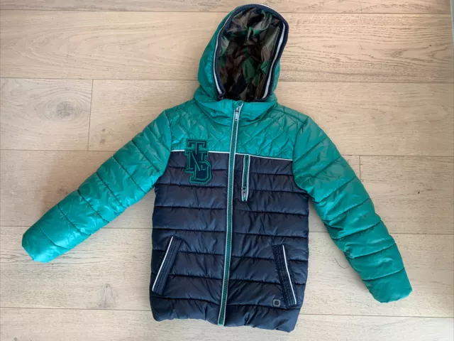 Boys Tumble N Dry Coat Size 7/8 Year Old Navy And Green