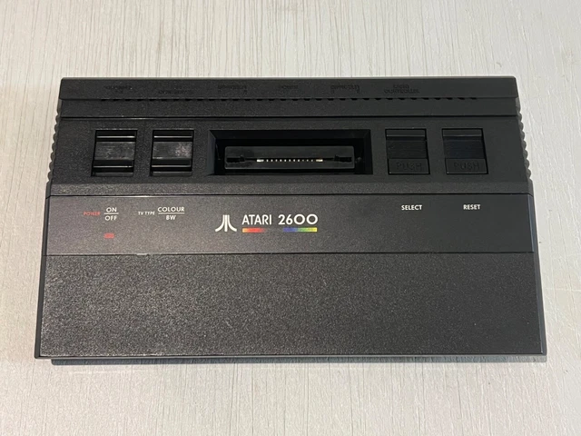 Console Atari 2600 Jr NOIRE – Version Vader – UK – Option Mod AV (Occasion)