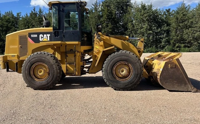 2010 Caterpillar 938H Wheel Loader New Trans Tires Scale & Greaser Bucket wTeeth