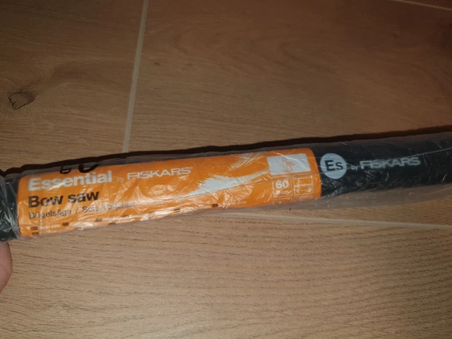 Fiskars Essential BOW SAW Gartensäge Bügelsäge - 60cm