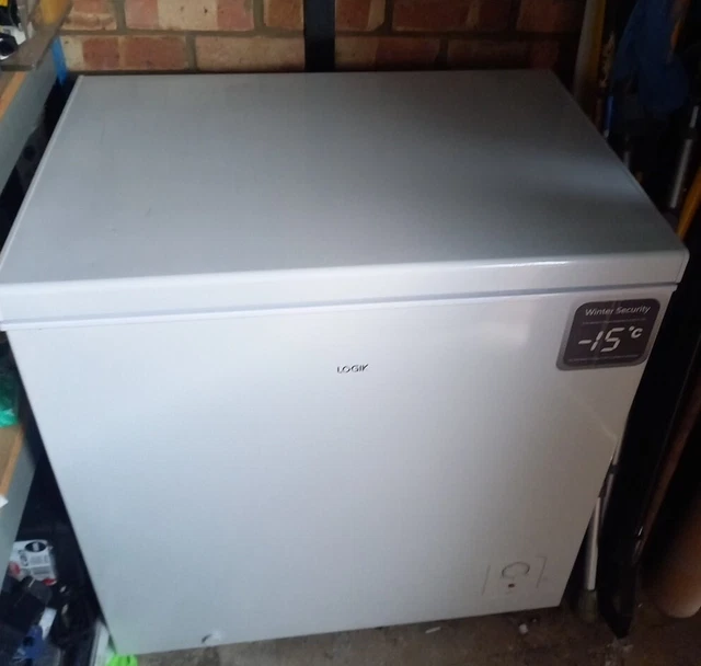 LOGIK L198CFW20 198L Freestanding Chest Freezer White Ideal For Garage