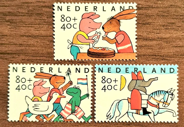 1998 Netherlands Full Set Of 3 Stamps - Child Welfare - MNH