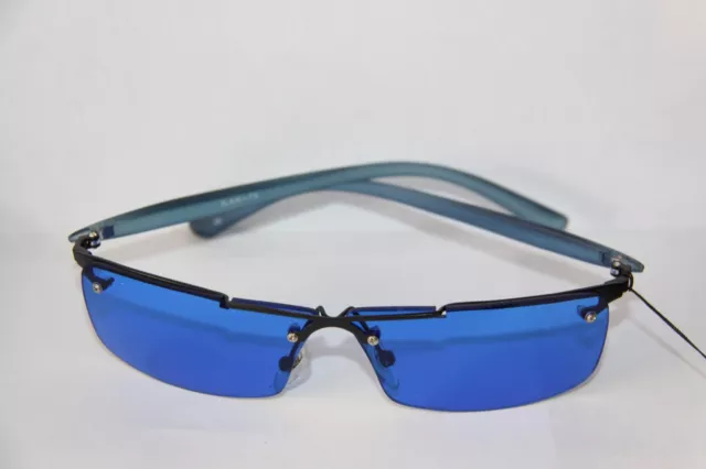 Farb Brille Sonnenbrille  Gläser Blau Rahmen  Nur Oben Schwarz Aus  Metall