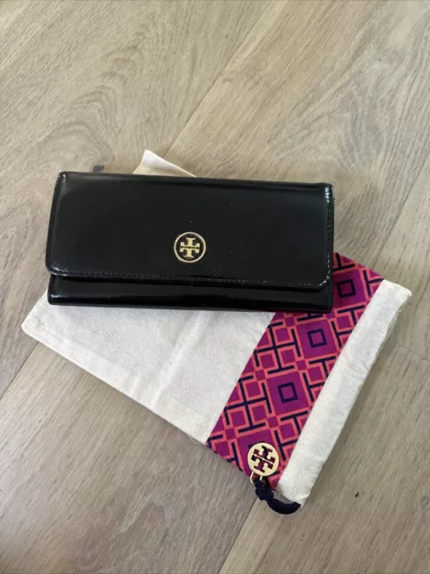 Tory Burch Robinson Solid Black Leather Envelope Flap Continental Wallet