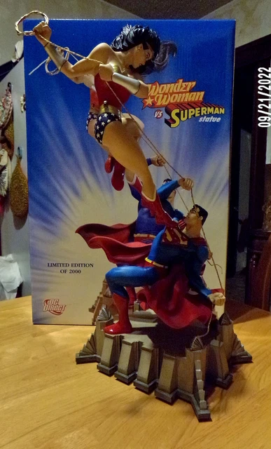 Wonder Woman Vs. Superman Ltd. Edition 16" Statue #1628/2000 DC Direct Wonder Woman Vs. Superman Ltd. Edition 16" Statue #1628/2000 DC Direct