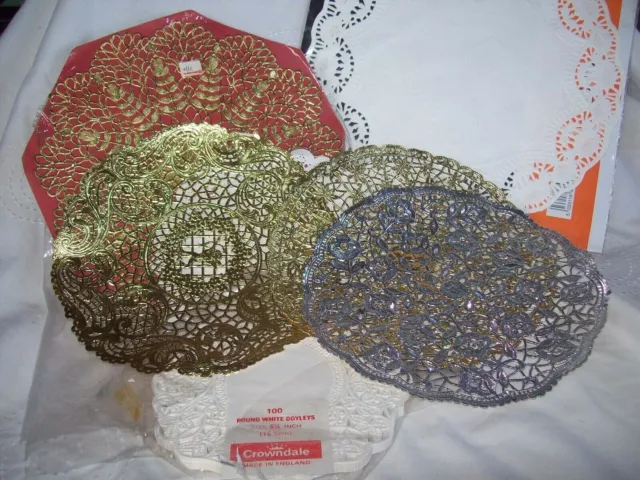 Large Bundle Christmas Cake Doilies/Cake Frills/New Ref No 354