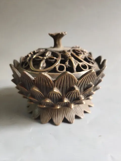 Exquisite Old Chinese brass copper handmade lotus incense burner 8029