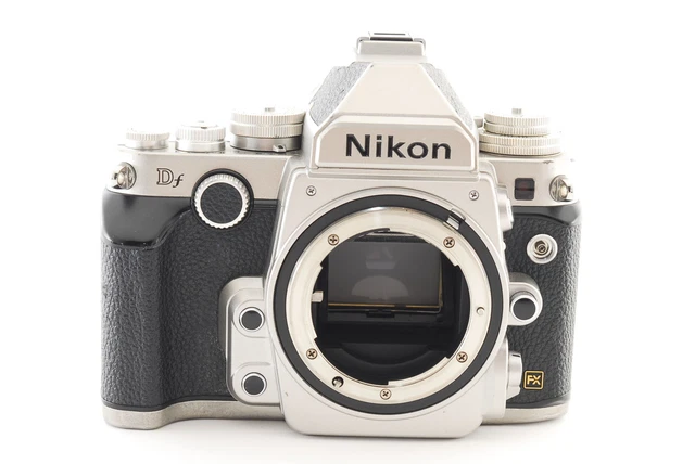 Nikon Df 16.2 MP Digital SLR Camera Silver Body shutter count 18246 Shots #01628