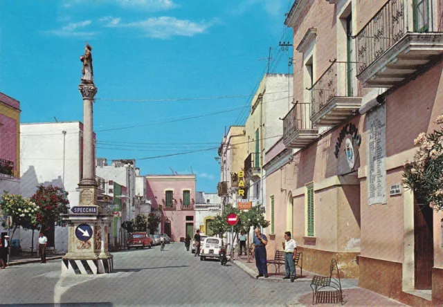 MIGGIANO  (  Lecce  )  -  Piazza Municipio