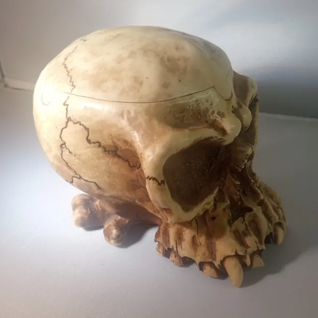 Vintage Adams Apple Skull Ashtray Trinket Box 98 WUI skeleton creepy Halloween 3