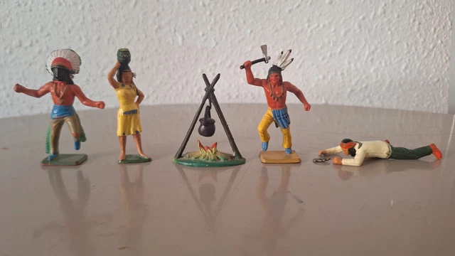 Lot De 8 Figurines Indiennes Quiralu En Aluminium – Avec Accessoire