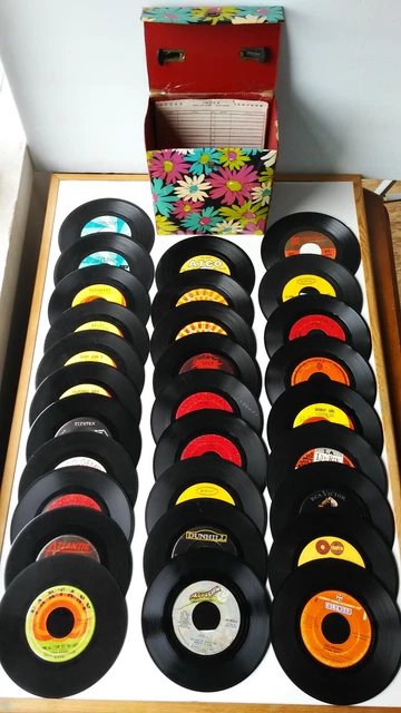 1960's Hippie Flower Power 45 RPM Record Carrying Case w/ Index Cards & 35 HITS