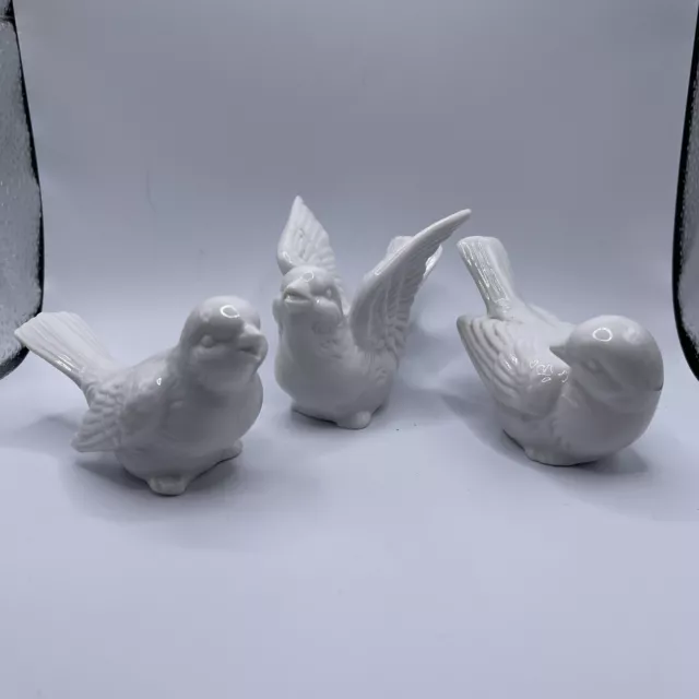 Vintage Otagiri Porcelain White Glazed Bird Figurines OMC  Set Of 3