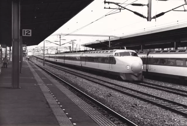 Original Press Photo Japanese Super Express Train can do 200 km per hour 1986