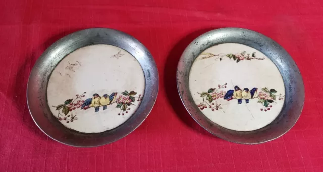 Lot De 2 Anciennes Coupelles En Étain Et Porcelaine