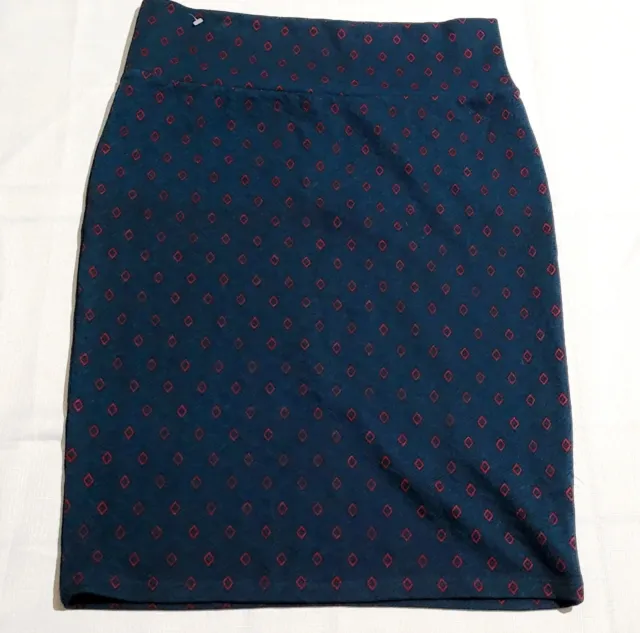 LuLaRoe Cassie Pencil Skirt Size L Green with Red Diamond design Knees Length