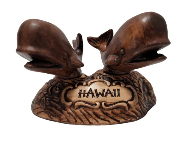Treasure Craft Whales Salt Pepper Shaker Set Ceramic Hawaii Souvenir Nautical