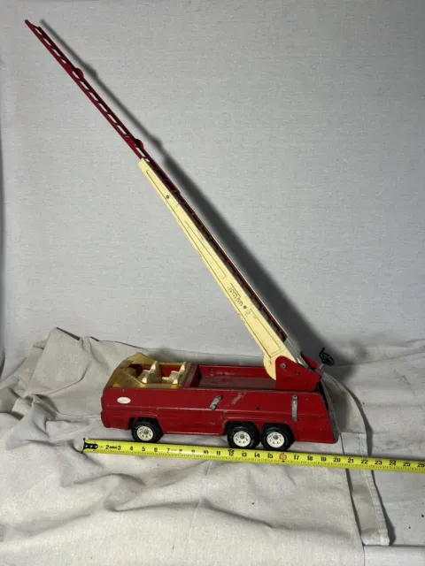 Vintage Tonka Toy Fire Engine Ladder Truck Large