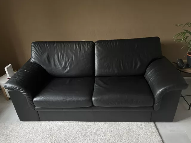 Musterring Echtledersofa schwarz 2 Sitzer mit Schlaffunktion