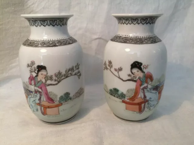 RARE MAGNIFIQUE ANCIENNE PAIRE VASES CHINOIS PORCELAINE SIGNÉS  - H 16 cm