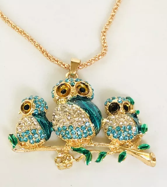Betsey Johnson Rhinestone Three Owls on branch Gold tone Pendant Chain Necklace