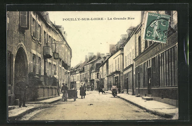 CPA Pouilly-sur-Loire, La Grande Rue 1907