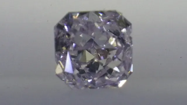 GIA Cert 0.22ct Radiant cut diamond NATURAL LIGHT PINK, SI-1