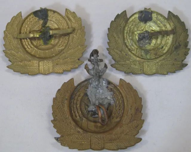 Old.Korean War.Chinese People's Volunteer Army. Hat badge.Paint peeling off.3pcs