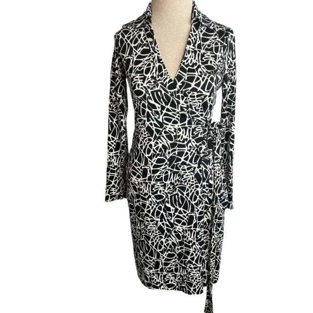 Diane Von Furstenberg New Jeanne Two Wrap Dress Size 6 100% Silk Long Sleeve