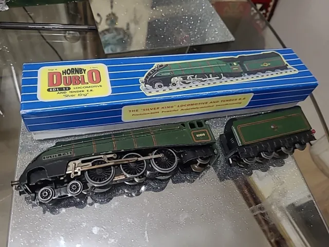 Hornby Dublo OO Gauge Green 60016 "Silver King" Steam Locomotive with Tender