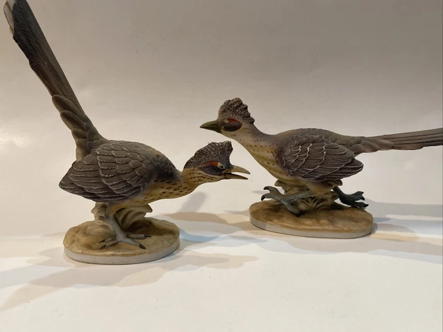 Set Of 2  Lefton Road-Runner Hand Painted Porcelain Figurines KW 3209 KW 3209