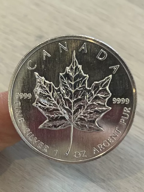 1989 5 Dollars Canada Maple Leaf 1oz Silver  lot 63