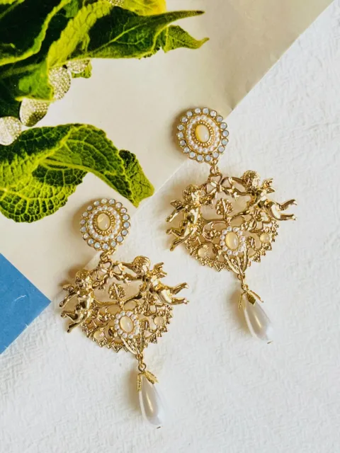 Baroque Angels Pearls Crystals Round Water Drop Clip, Earrings Gold, Swarovski